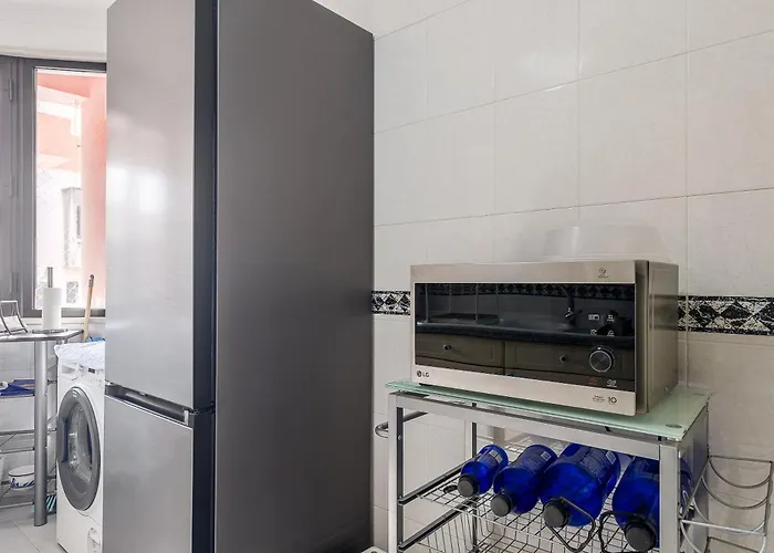 Superb Location - * Віавіа