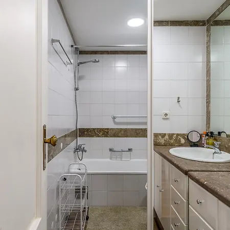 Διαμέρισμα Superb Location - *